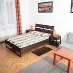 Enigma Apartments Olszańska